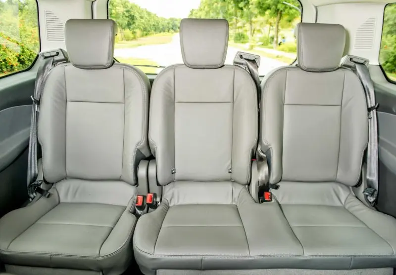 Hình xe Ford Tourneo chi tiết nhất 1