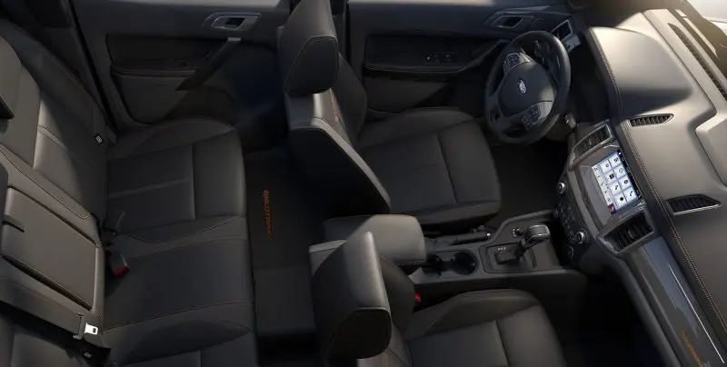 Hình xe Ford Tourneo chi tiết nhất 20