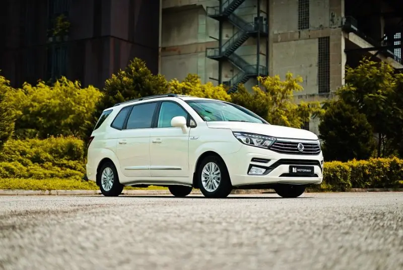 Hình ảnh ngoại thất xe Ssangyong Stavic 18