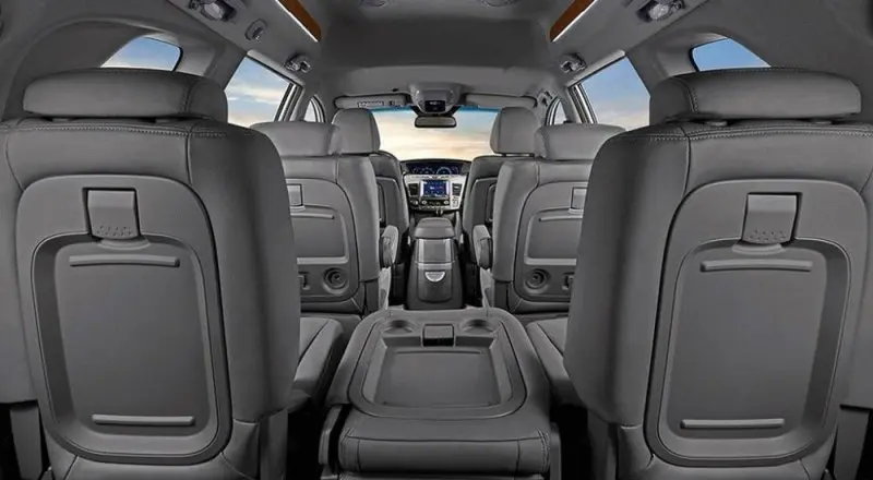 Chi tiết nội thất xe Ssangyong Stavic 25