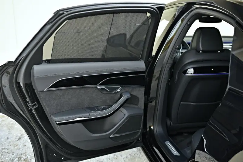 Nội thất sang trọng của xe Audi S8 1