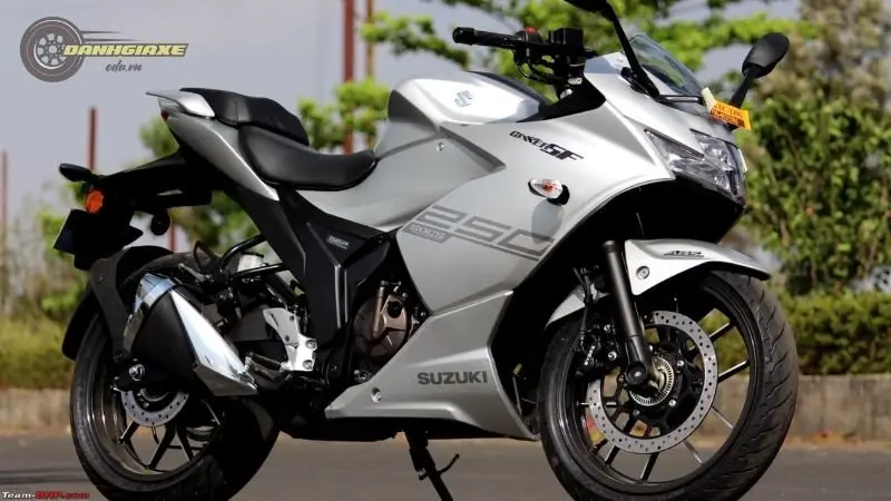 Suzuki Gixxer SF 250 9