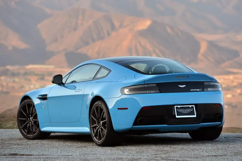 Tải ảnh xe Vantage V12 chất lượng cao 14