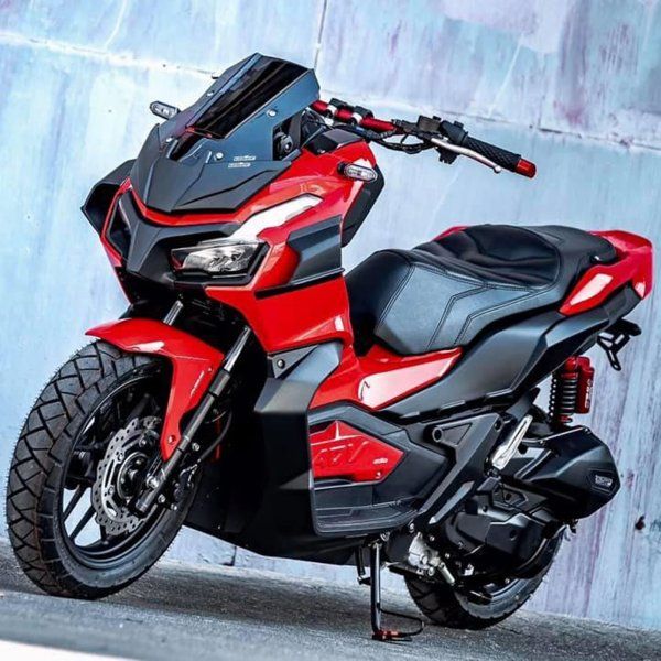 Honda ADV 150 6