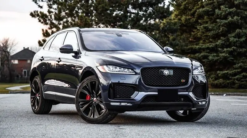 Hình ảnh hàng đầu của dòng xe Jaguar XE 22