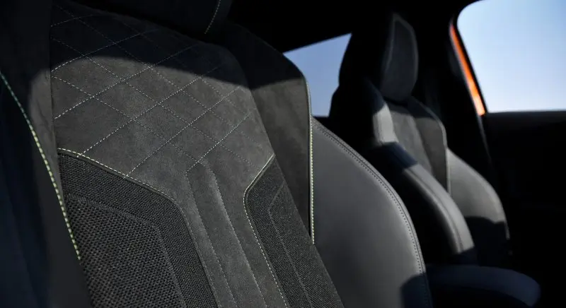 Tải hình ảnh nội thất xe Peugeot 2008 đẹp 3