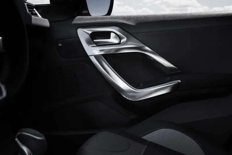 Tải hình ảnh nội thất xe Peugeot 2008 đẹp 6