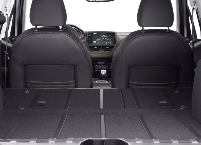 Tải hình ảnh nội thất xe Peugeot 2008 đẹp 17