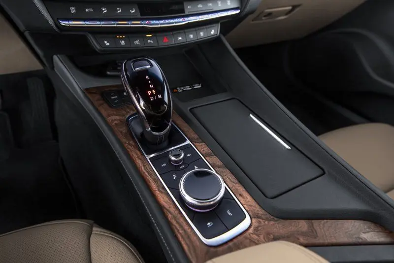 Hình ảnh xe Cadillac CT4 siêu chân thực 13