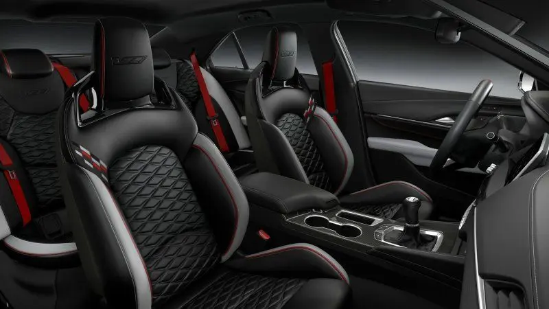 Hình ảnh xe Cadillac CT4 siêu chân thực 20