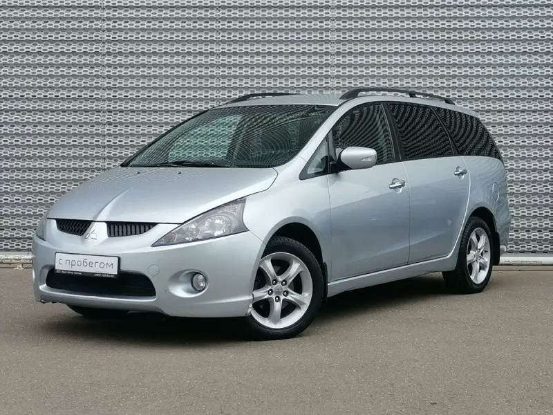 Tải ảnh Mitsubishi Grandis chất lượng HD 11