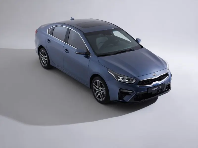 Hình ảnh xe Kia Cerato màu sắc sống động 30