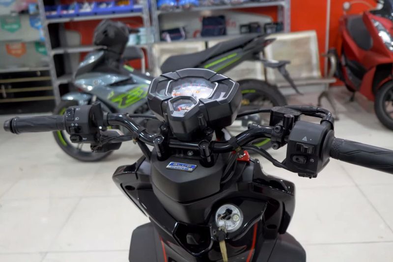 Ảnh chi tiết Yamaha XRide 125 6