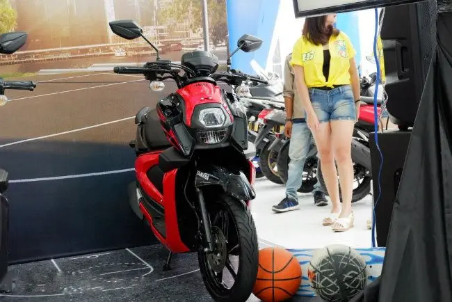 Ảnh xe máy Yamaha XRide 125 qua mọi góc nhìn 6