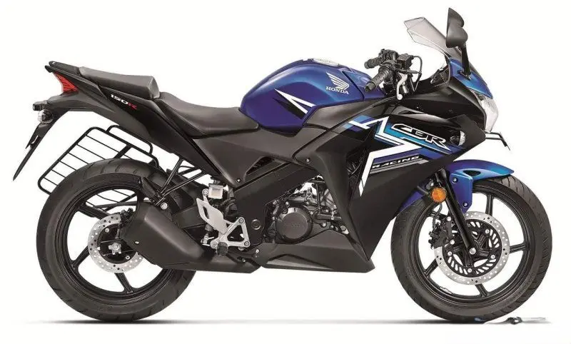 Honda CBR150R 25