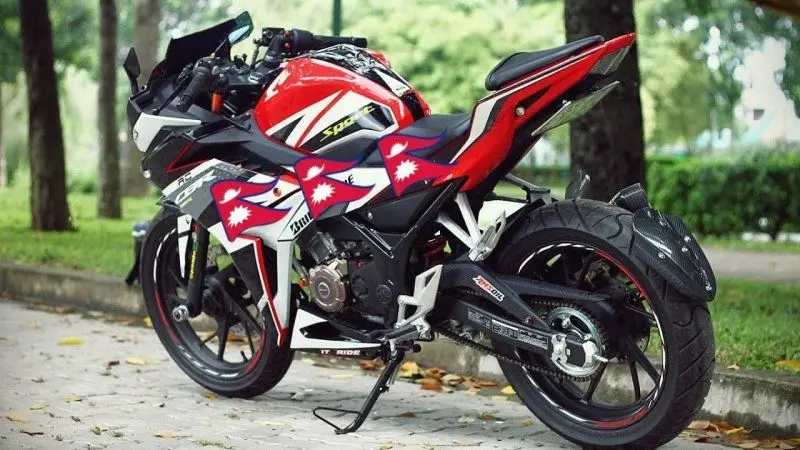 Honda CBR150R 43