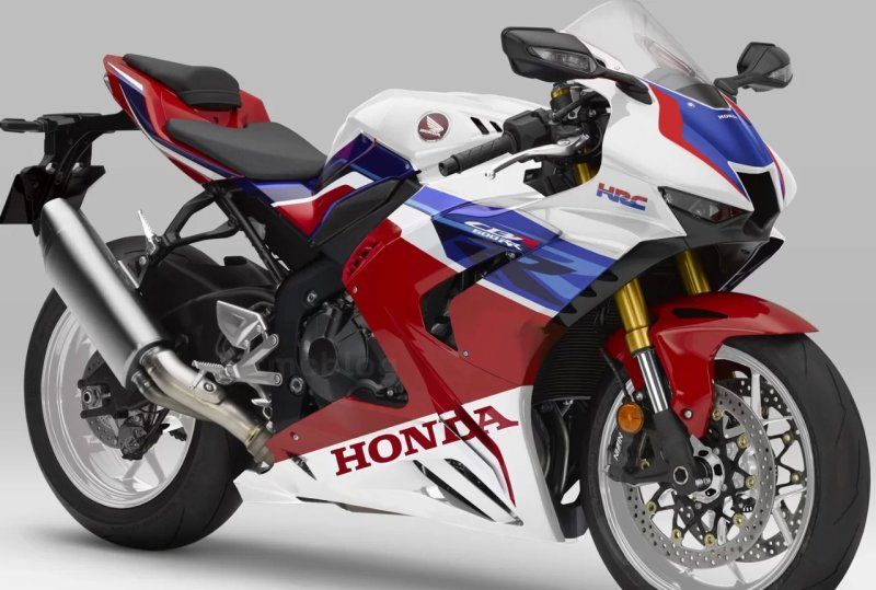 Honda CBR150R 9