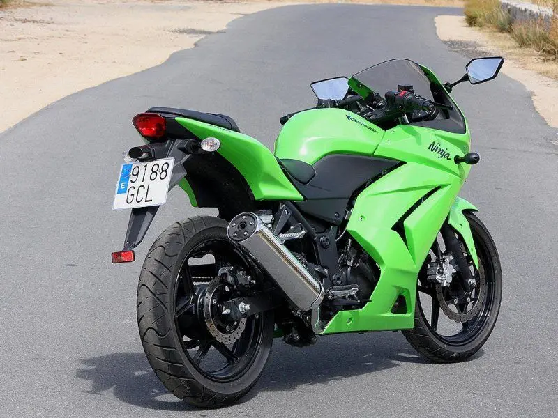 Kawasaki Ninja 250 32