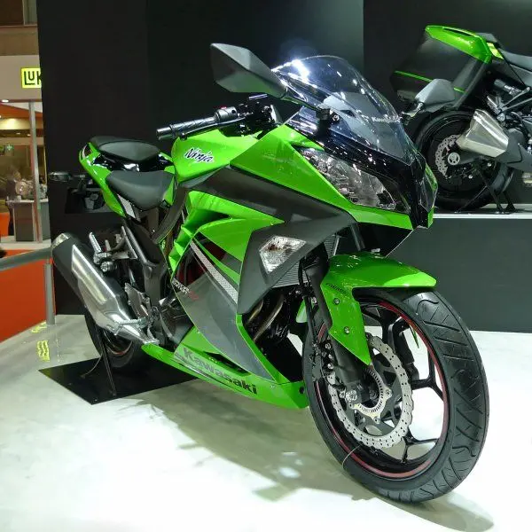 Kawasaki Ninja 250 38