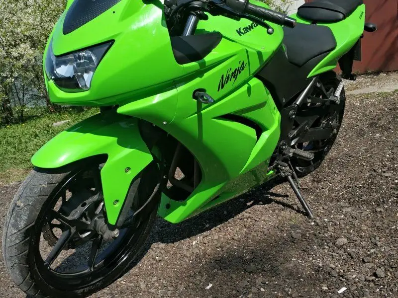 Kawasaki Ninja 250 15