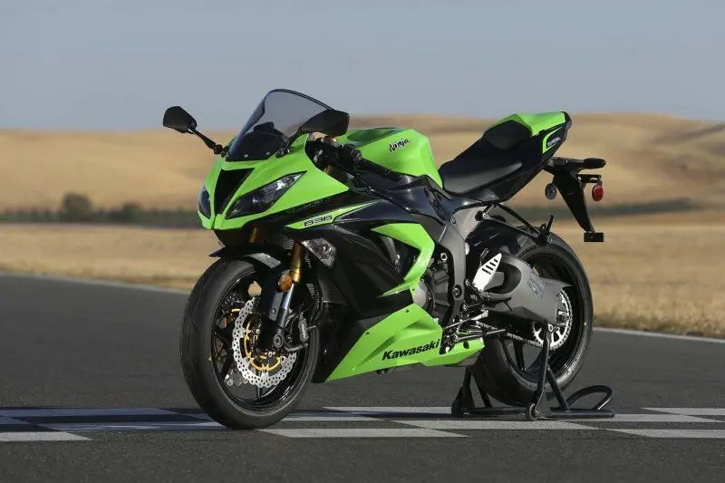Kawasaki Ninja ZX-6R 30