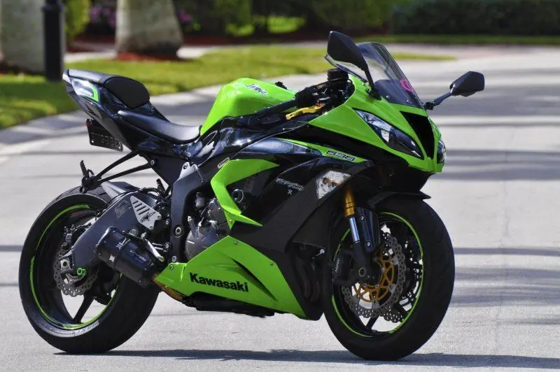 Kawasaki Ninja ZX-6R 33
