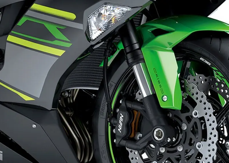 Kawasaki Ninja ZX-6R 36