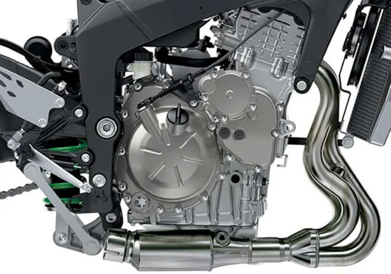 Kawasaki Ninja ZX-6R 37