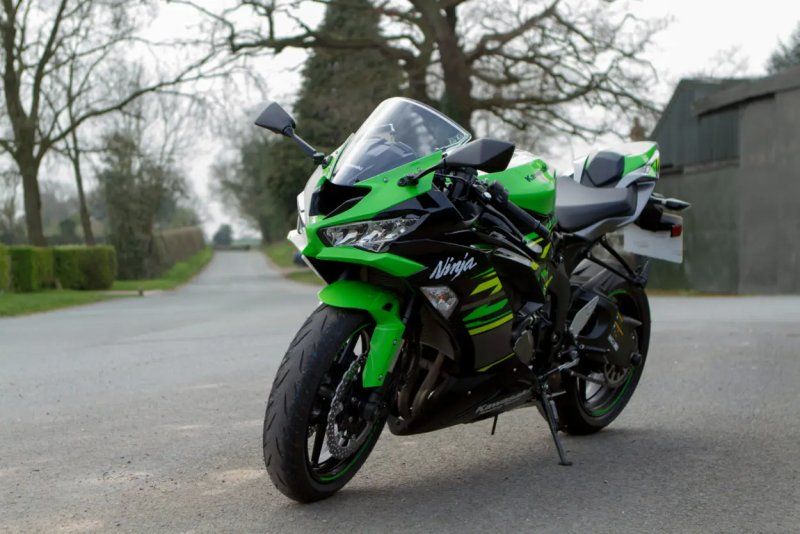 Kawasaki Ninja ZX-6R 9