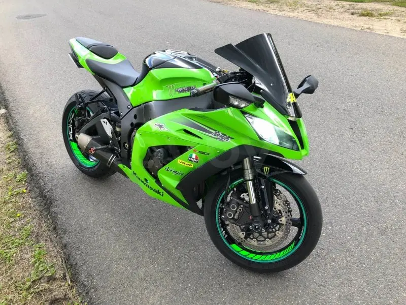 Kawasaki Ninja ZX10-R 2