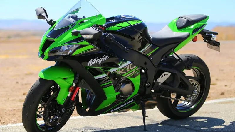 Kawasaki Ninja ZX10-R 18