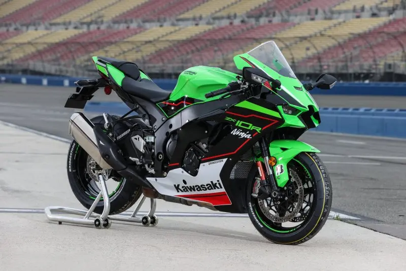 Kawasaki Ninja ZX10-R 38