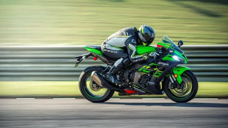 Kawasaki Ninja ZX10-R 43