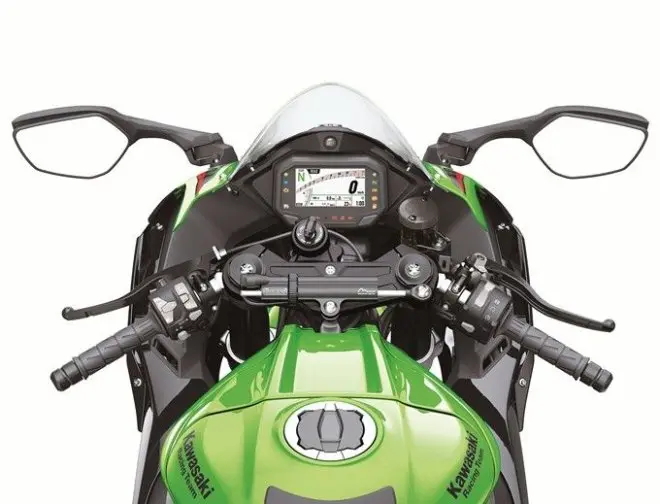Kawasaki Ninja ZX10-R 22