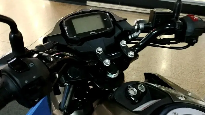 Ảnh chi tiết xe Suzuki GSX 150 Bandit 1