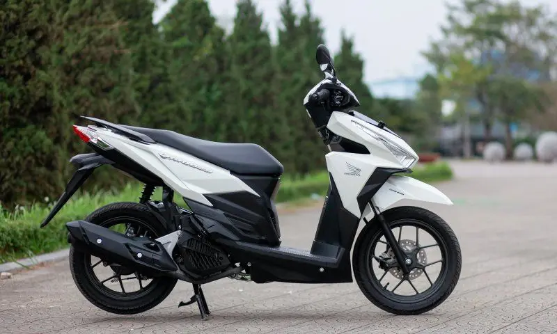 Honda Vario 150 36
