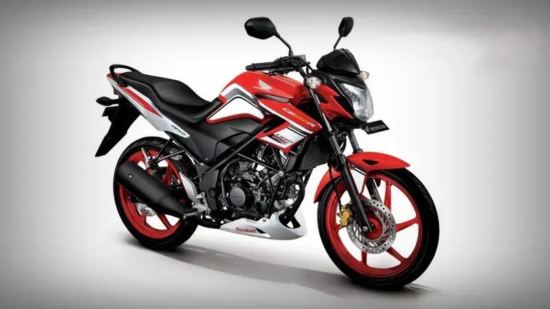 Honda CB150R 38