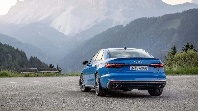 Hình ảnh xe Audi S4 mới nhất 19