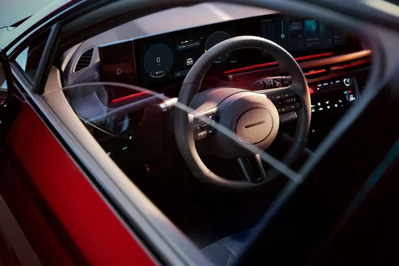 Ngắm nhìn chi tiết nội thất của dòng xe Hyundai Sonata 15