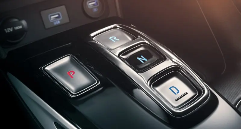 Ngắm nhìn chi tiết nội thất của dòng xe Hyundai Sonata 24