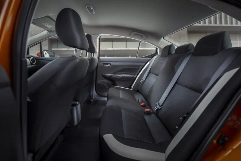 Nội thất sang trọng của dòng xe Nissan Almera 8