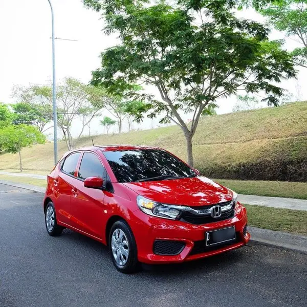 Hình ảnh chi tiết ngoại thất xe Honda Brio 10