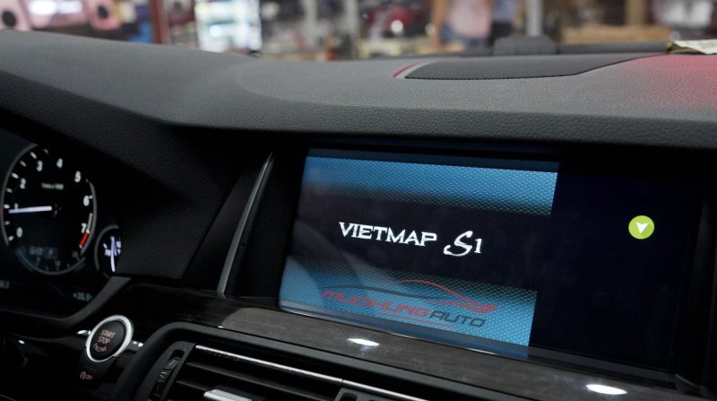 Hình nền BMW 528i cực đẹp dành cho máy tính 1