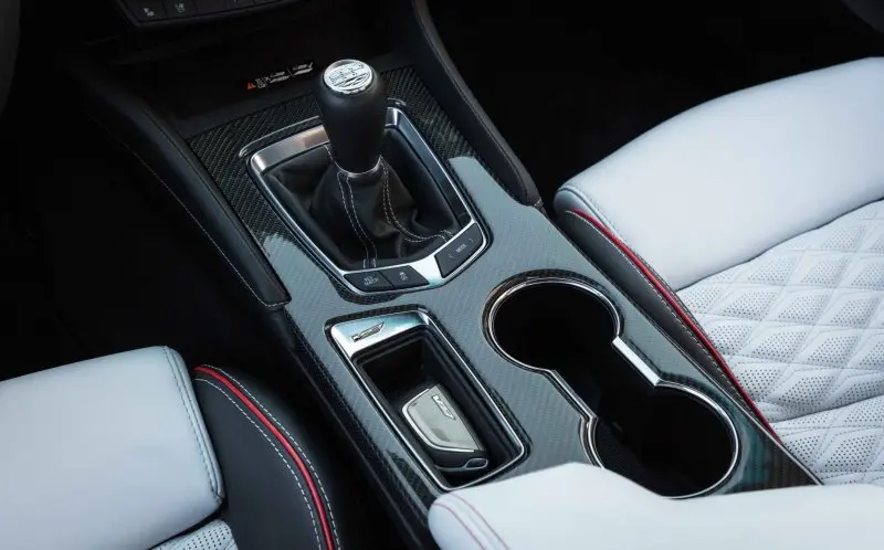 Bộ sưu tập ảnh xe Cadillac CT4-V từ mọi góc độ 1