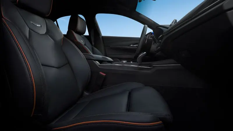 Bộ sưu tập ảnh xe Cadillac CT4-V từ mọi góc độ 2