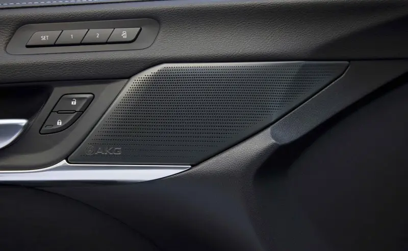 Bộ sưu tập ảnh xe Cadillac CT4-V từ mọi góc độ 4