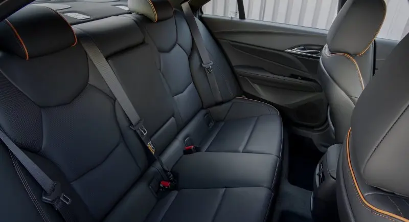 Bộ sưu tập ảnh xe Cadillac CT4-V từ mọi góc độ 8