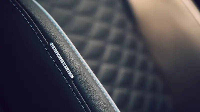 Bộ sưu tập ảnh xe Cadillac CT4-V từ mọi góc độ 18