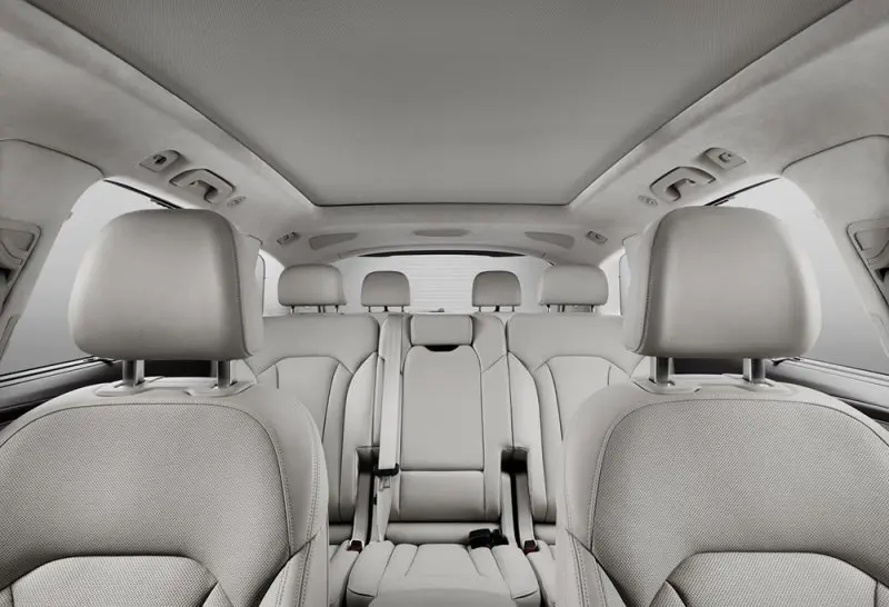 Chi tiết hình ảnh xe Audi Q7 từ mọi góc 22