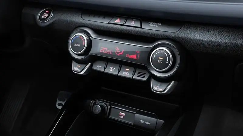 Ảnh xe Kia Stonic chi tiết từng góc cạnh 5